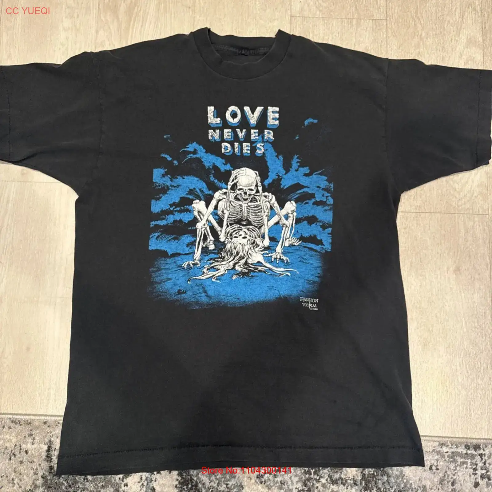 Kaos VTG Vintage 1990 Fashion  - Vintage Fashion Victim ulasan dan harga