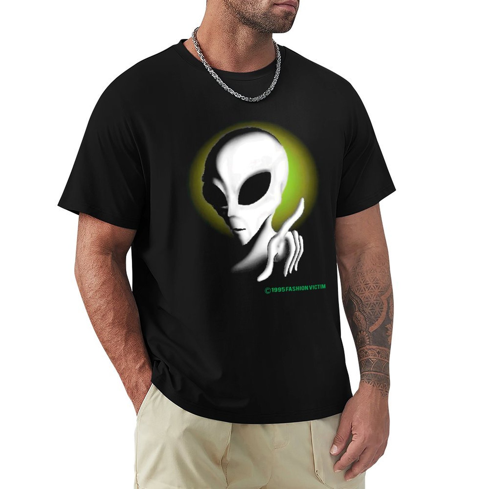 1995 ALIEN Kaos Vintage Glow I - Vintage Fashion Victim ulasan dan harga